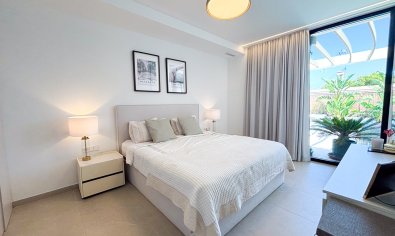 Reventa - Villa -
Cabo Roig