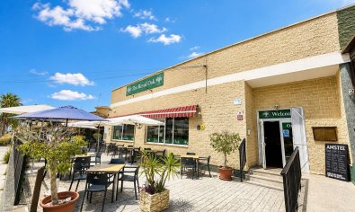 Bar and restaurant in Villamartín