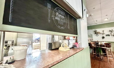 Bar and restaurant in Villamartín