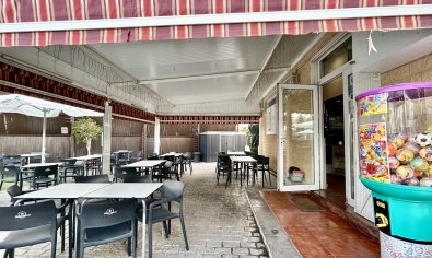 Bar and restaurant in Villamartín
