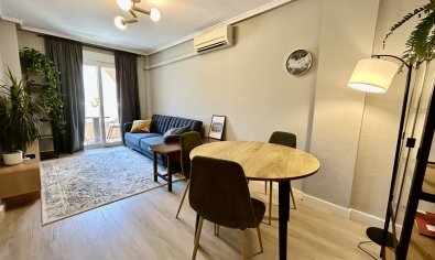 Moderno apartamento de 1 dormitorio en el centro de Torrevieja