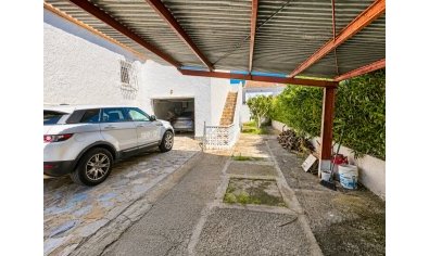 Villa unifamiliar con piscina privada en Torrevieja, 5 dormitorios