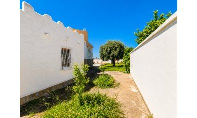 Villa unifamiliar con piscina privada en Torrevieja, 5 dormitorios