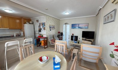Reventa - Apartamento / piso -
Jacarilla