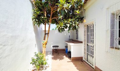 Resale - Bungalow -
Orihuela Costa - Playa Flamenca