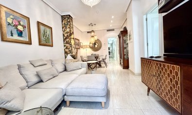Resale - Apartment -
Torrevieja