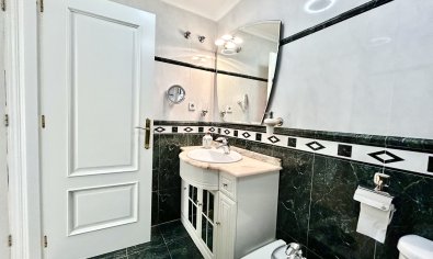 Resale - Apartment -
Torrevieja