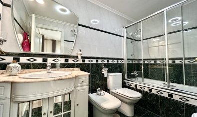 Resale - Apartment -
Torrevieja