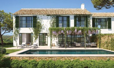 Obra nueva - Villa -
Casares