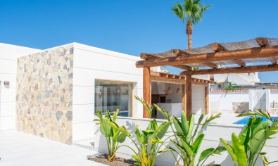 Bestaande bouw - Villa -
Torrevieja - Torreta Florida