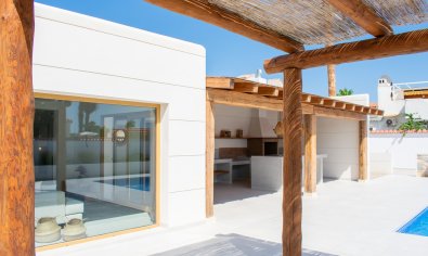 Bestaande bouw - Villa -
Torrevieja - Torreta Florida