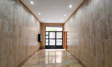 Resale - Apartment -
Torrevieja
