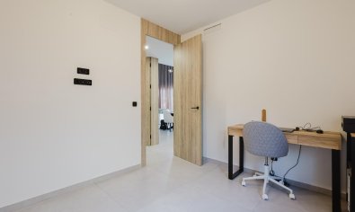 Resale - Villa -
Algorfa - Campo de Golf - Algorfa