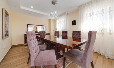 Reventa - Villa -
Torrevieja - Los Balcones