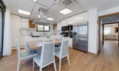 Reventa - Villa -
Torrevieja - Los Balcones