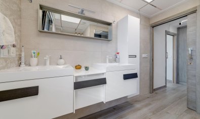 Reventa - Villa -
Torrevieja - Los Balcones