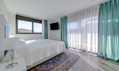 Reventa - Villa -
Torrevieja - Los Balcones