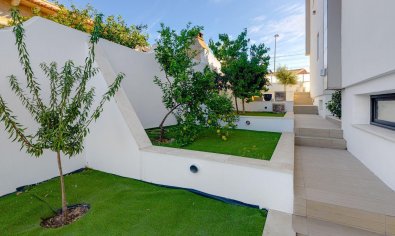 Reventa - Villa -
Torrevieja - Los Balcones