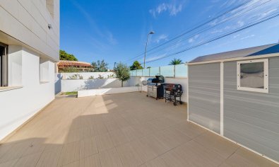 Reventa - Villa -
Torrevieja - Los Balcones