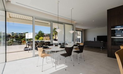 Resale - Villa -
Orihuela Costa - Las Colinas Golf