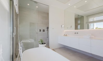 Resale - Villa -
Orihuela Costa - Las Colinas Golf