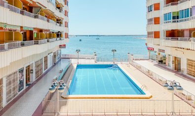 Reventa - Apartamento / piso -
Torrevieja - Playa del Acequión