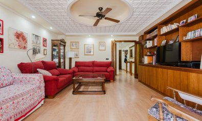 Reventa - Apartamento / piso -
Torrevieja - Playa del Acequión