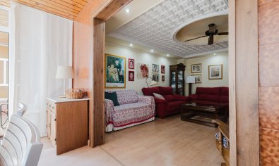 Reventa - Apartamento / piso -
Torrevieja - Playa del Acequión