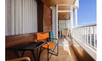 Reventa - Apartamento / piso -
Torrevieja - Playa del Acequión