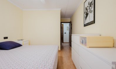 Reventa - Apartamento / piso -
Torrevieja - Playa del Acequión