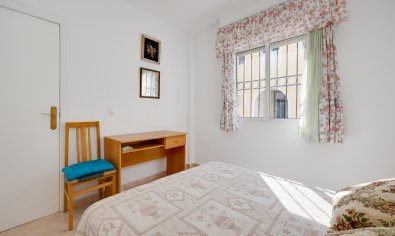 Resale - Bungalow -
Torrevieja - playa de los naufragos