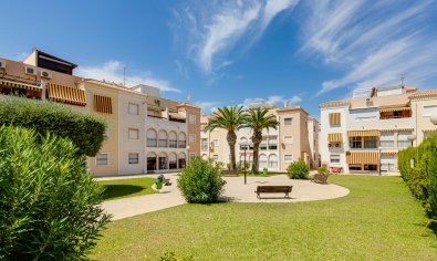 Resale - Bungalow -
Torrevieja - playa de los naufragos