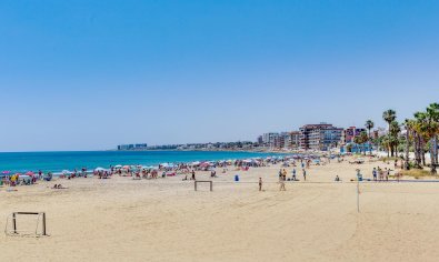 Resale - Bungalow -
Torrevieja - playa de los naufragos