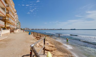 Resale - Bungalow -
Torrevieja - playa de los naufragos