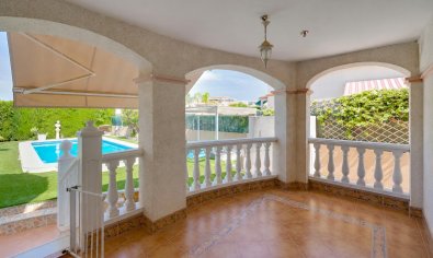 Resale - Chalet -
San Fulgencio - La Marina