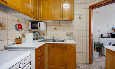 Resale - Bungalow -
Torrevieja - Playa del Acequión