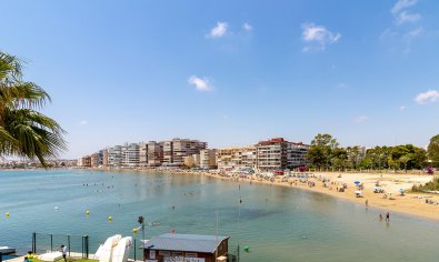 Resale - Bungalow -
Torrevieja - Playa del Acequión