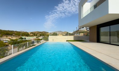 Obra nueva - Villa -
Finestrat