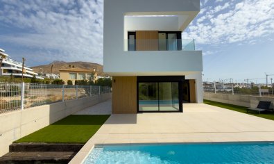Obra nueva - Villa -
Finestrat
