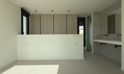 Obra nueva - Villa -
Finestrat