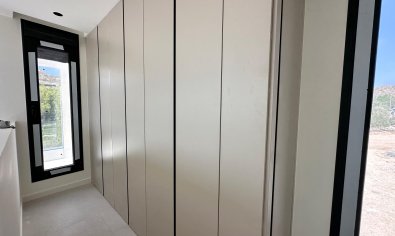 Obra nueva - Villa -
Finestrat