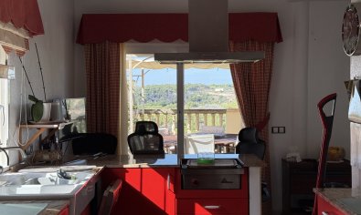 Resale - Villa -
Villamartín - Villamartin