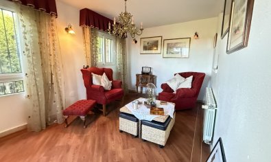 Resale - Villa -
Villamartín - Villamartin