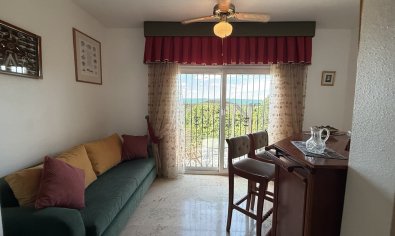 Resale - Villa -
Villamartín - Villamartin