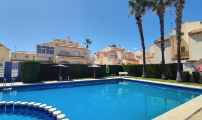 Reventa - Adosado -
Orihuela Costa - Playa Flamenca