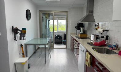 Reventa - Apartamento / piso -
Jacarilla
