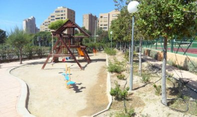 Reventa - Apartamento / piso -
Benidorm - Poniente