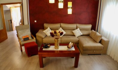 Reventa - Villa -
La Nucía - Urbanisations