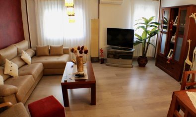 Reventa - Villa -
La Nucía - Urbanisations