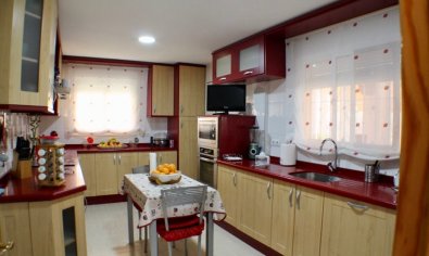 Reventa - Villa -
La Nucía - Urbanisations